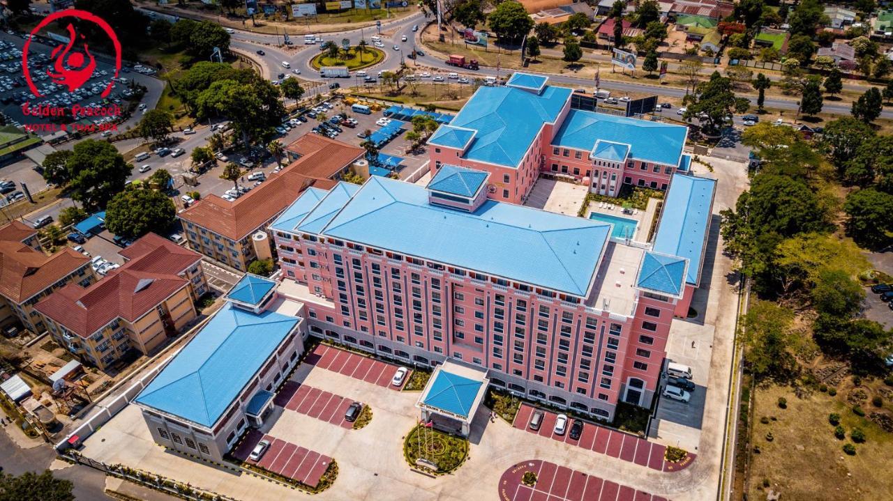Golden Peacock Hotel Blantyre Exterior foto