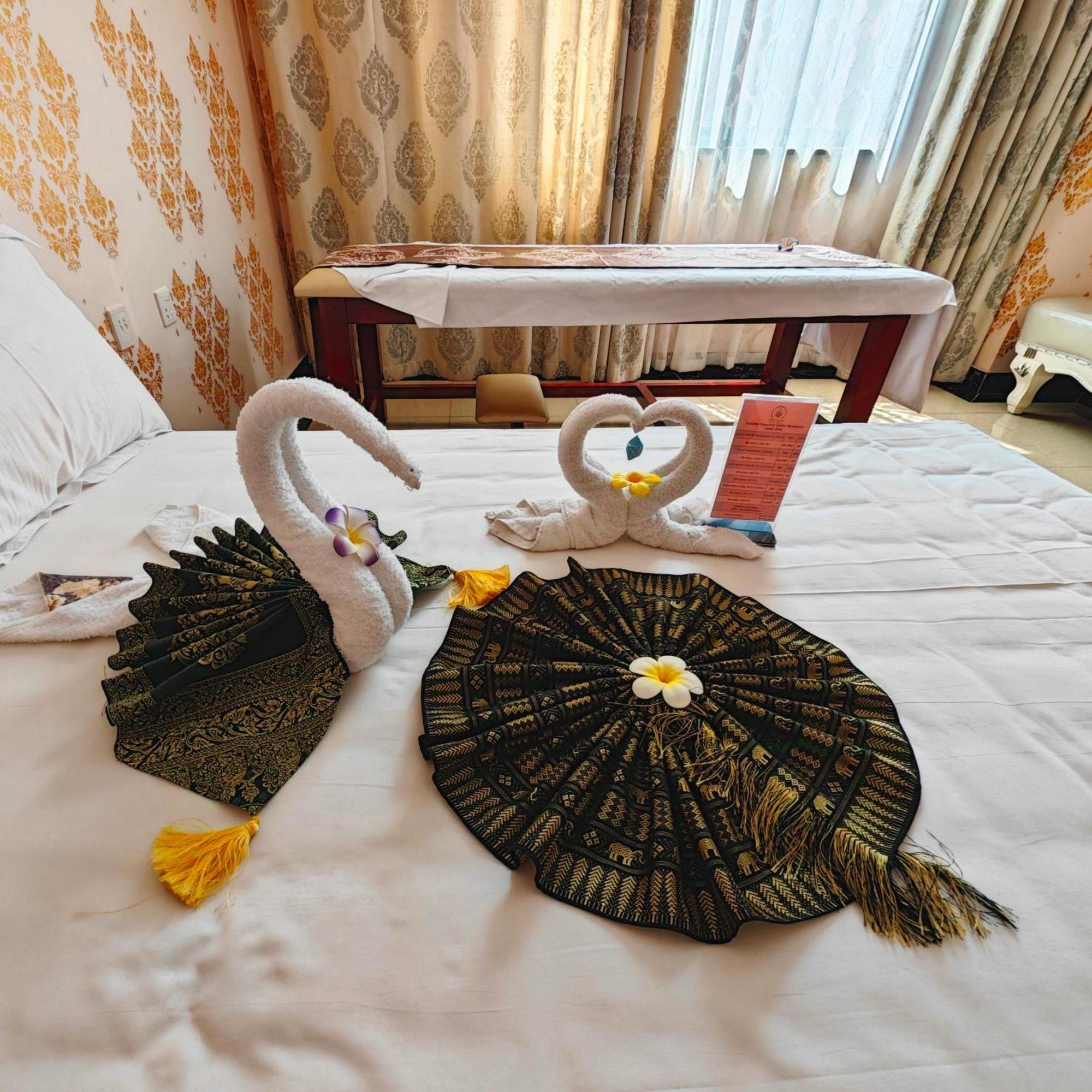Golden Peacock Hotel Blantyre Exterior foto